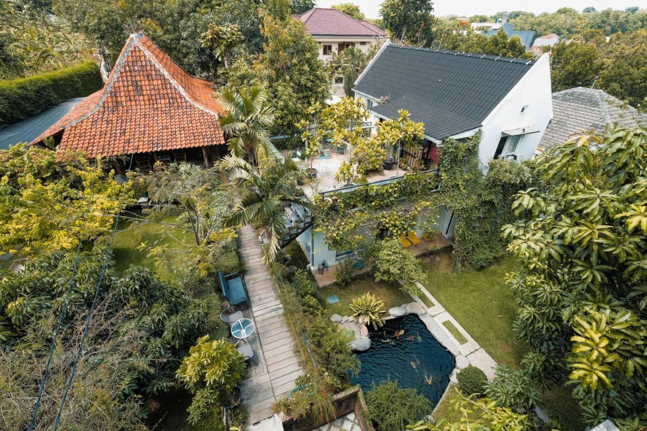 Djajanti House Bed & Breakfast Семаранг Екстериор снимка