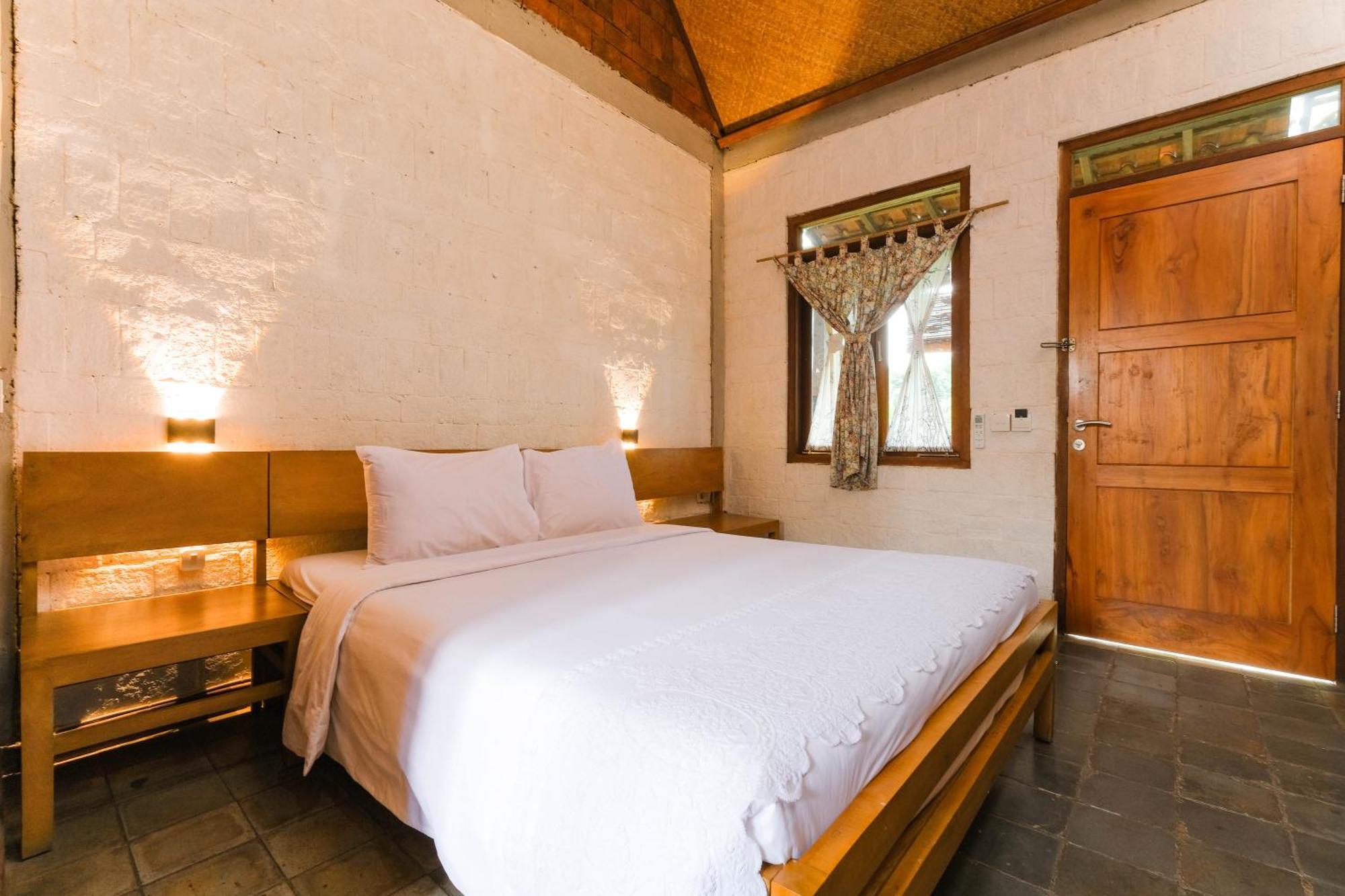 Djajanti House Bed & Breakfast Семаранг Екстериор снимка