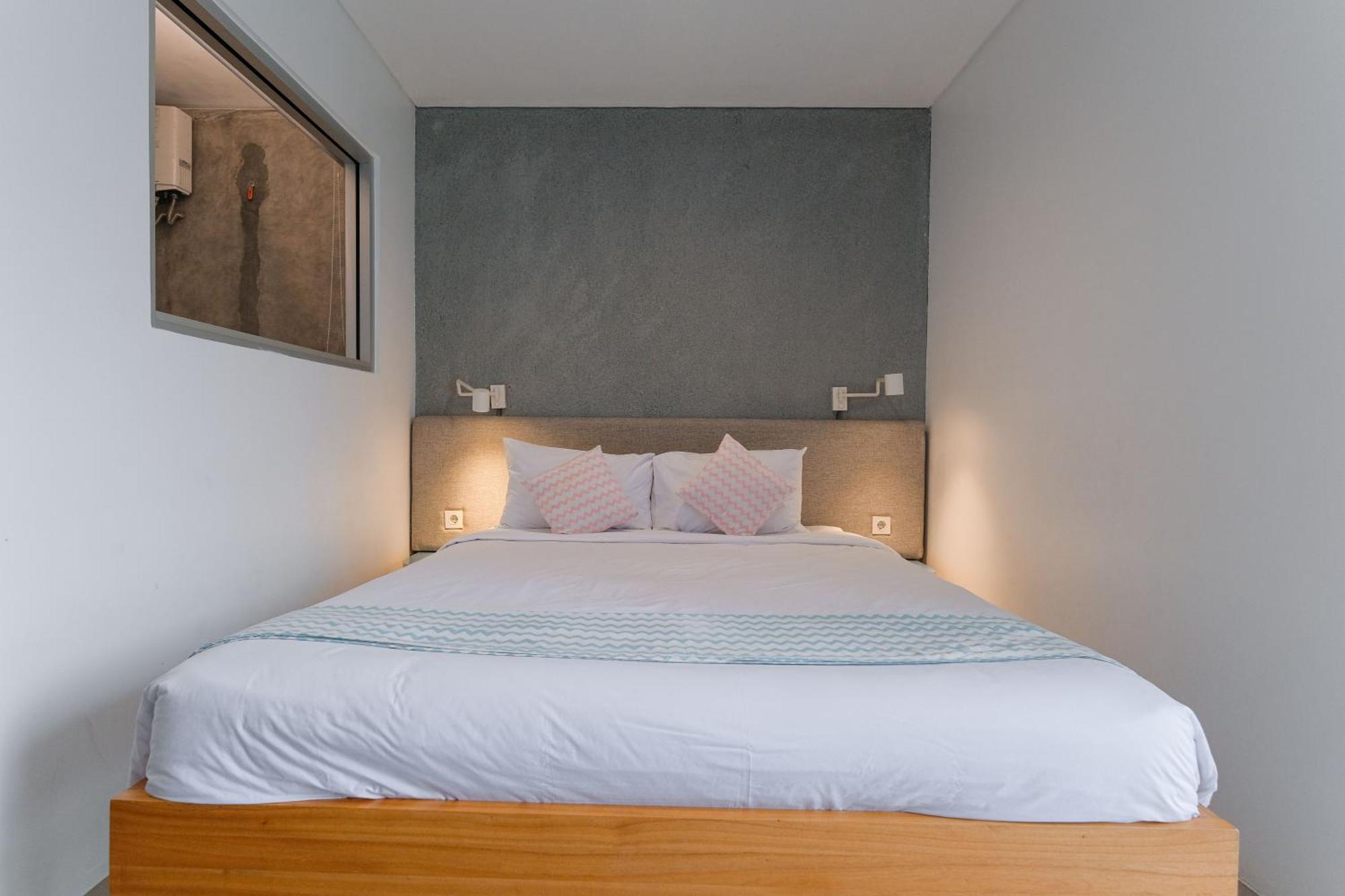 Djajanti House Bed & Breakfast Семаранг Екстериор снимка