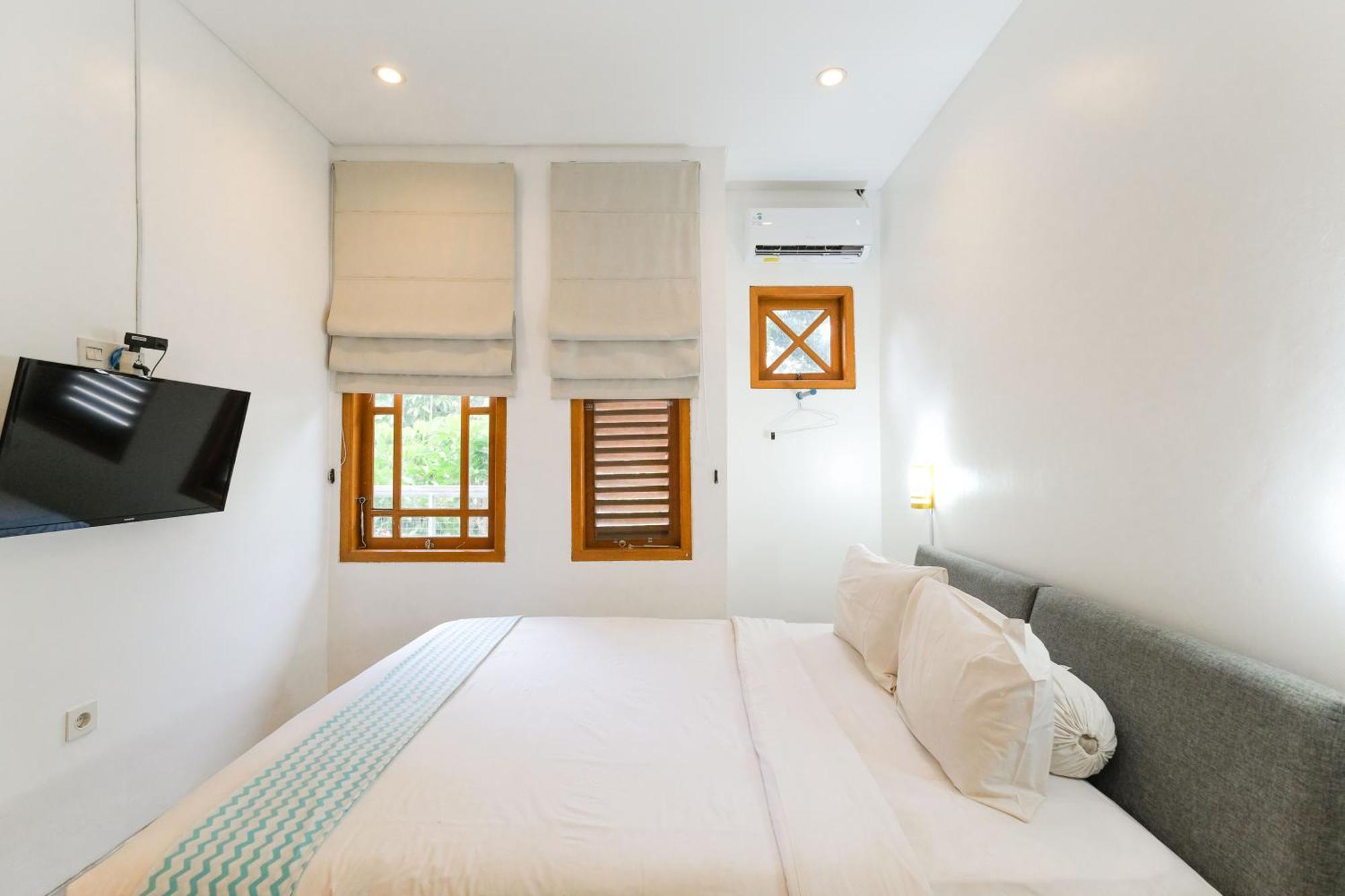 Djajanti House Bed & Breakfast Семаранг Екстериор снимка