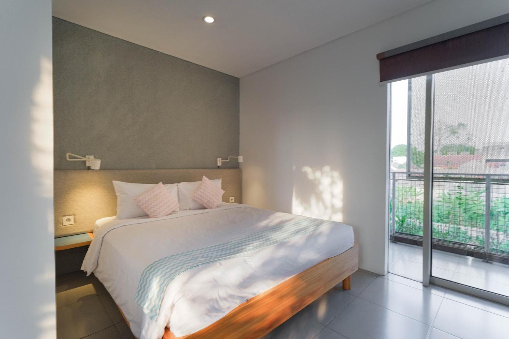 Djajanti House Bed & Breakfast Семаранг Екстериор снимка